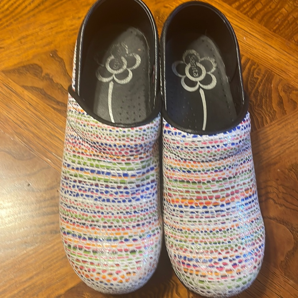 Sanita clogs